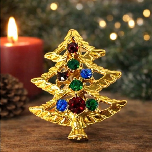 Unbranded Jewelry - Vintage Christmas Tree Brooch Gold Tone Multicolor Rhinestone Holiday Pin